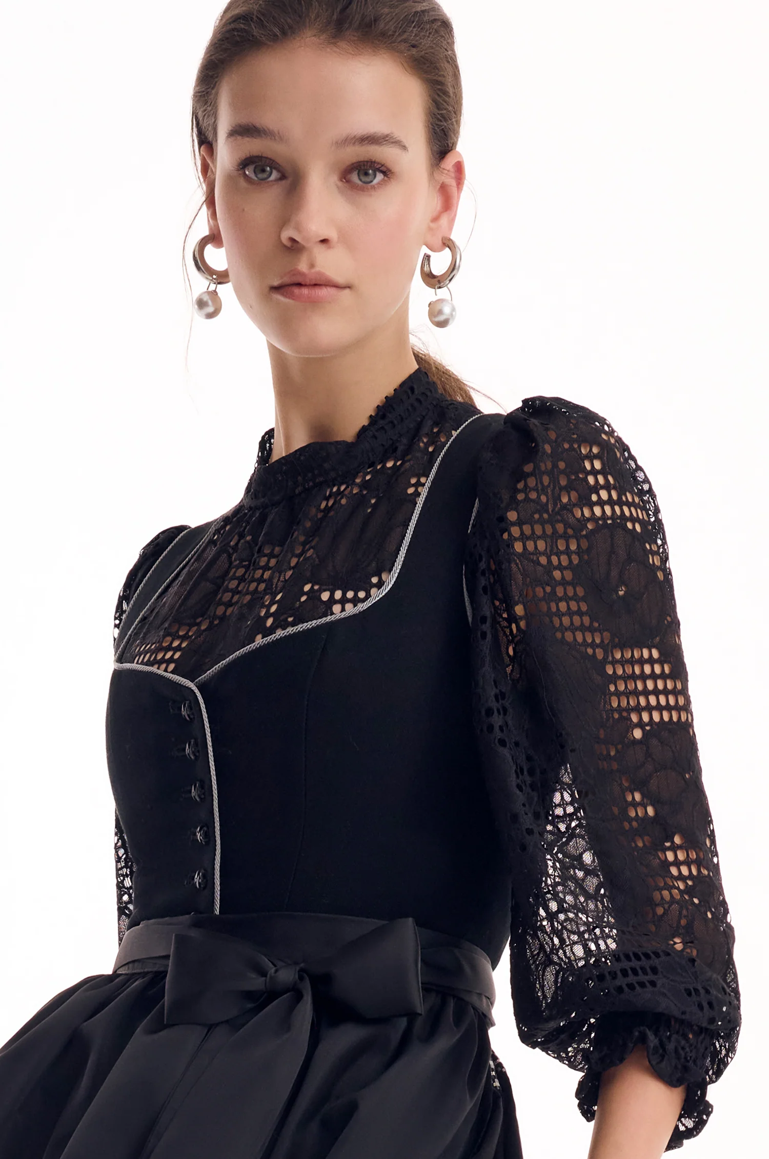 Bluse Cornelia in Schwarz - Image 4