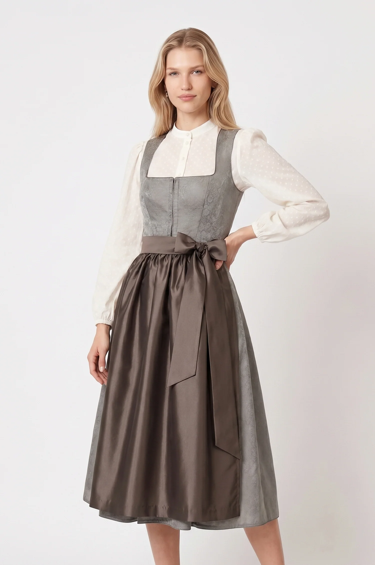 Dirndl Fabia in Schlamm