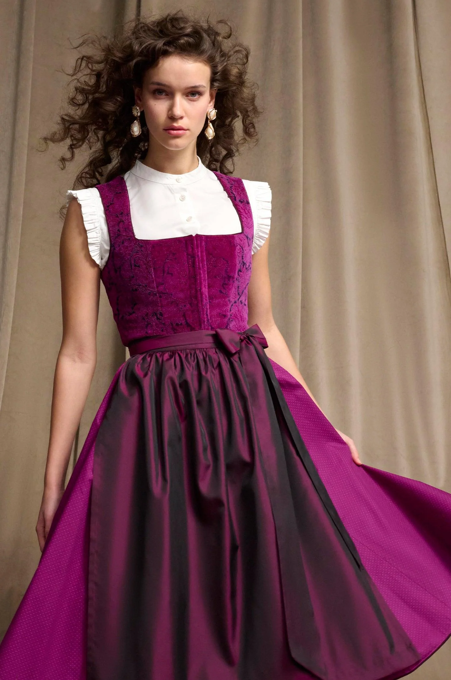 Dirndl Genf in Cassis - Image 3