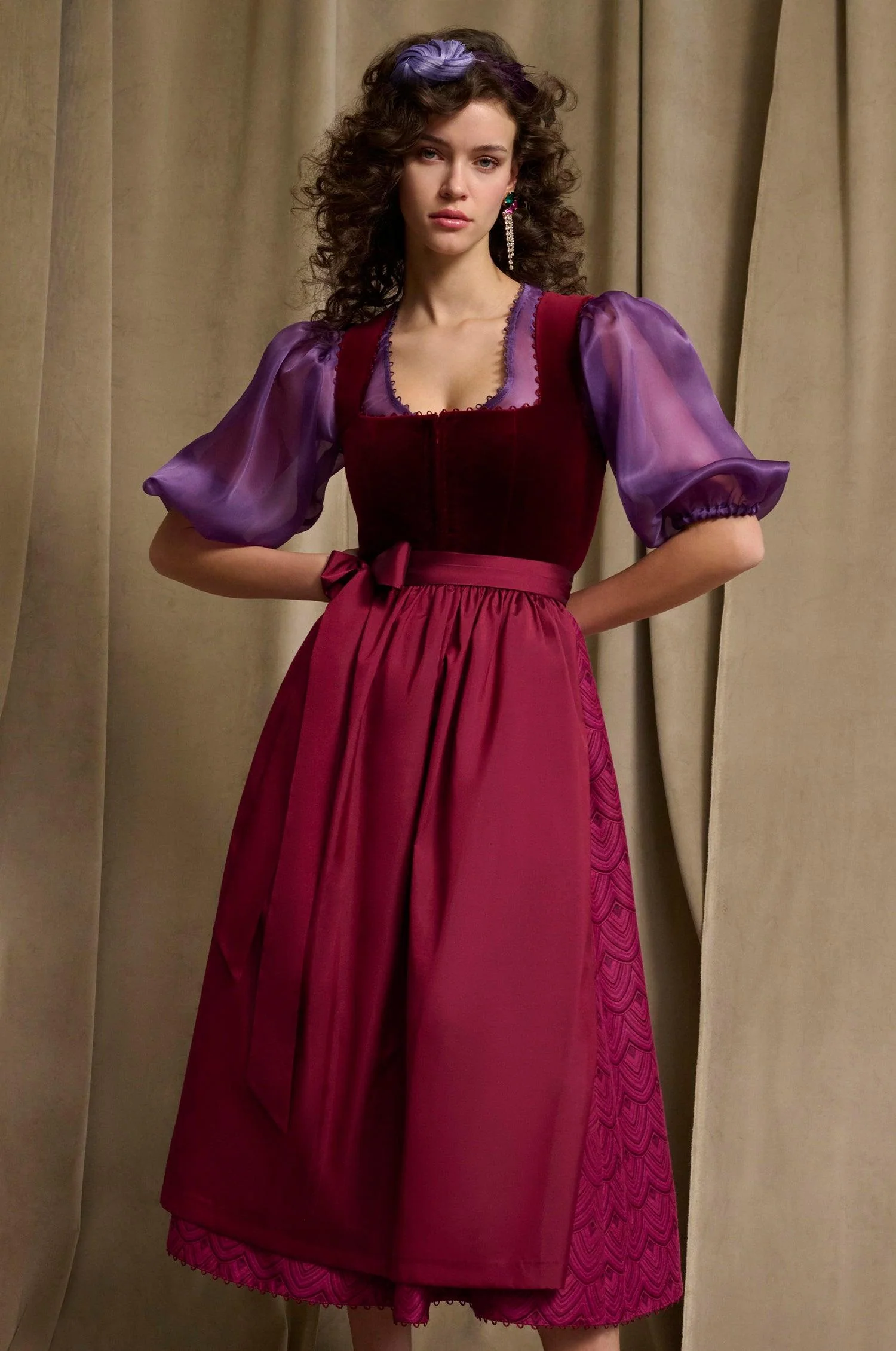 Dirndl Laval in Bordeaux - Image 3