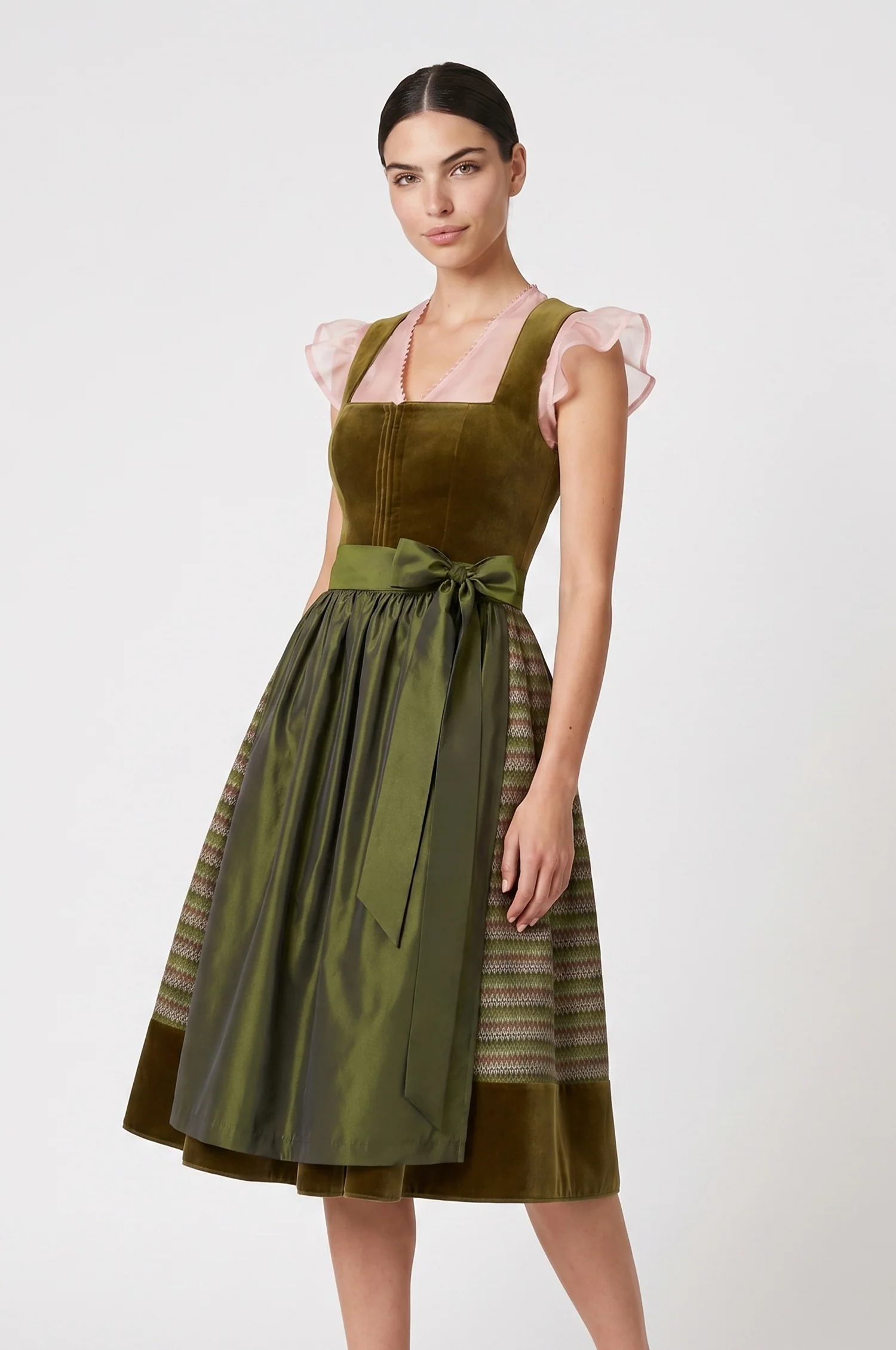 Dirndl Lorient in Schilf