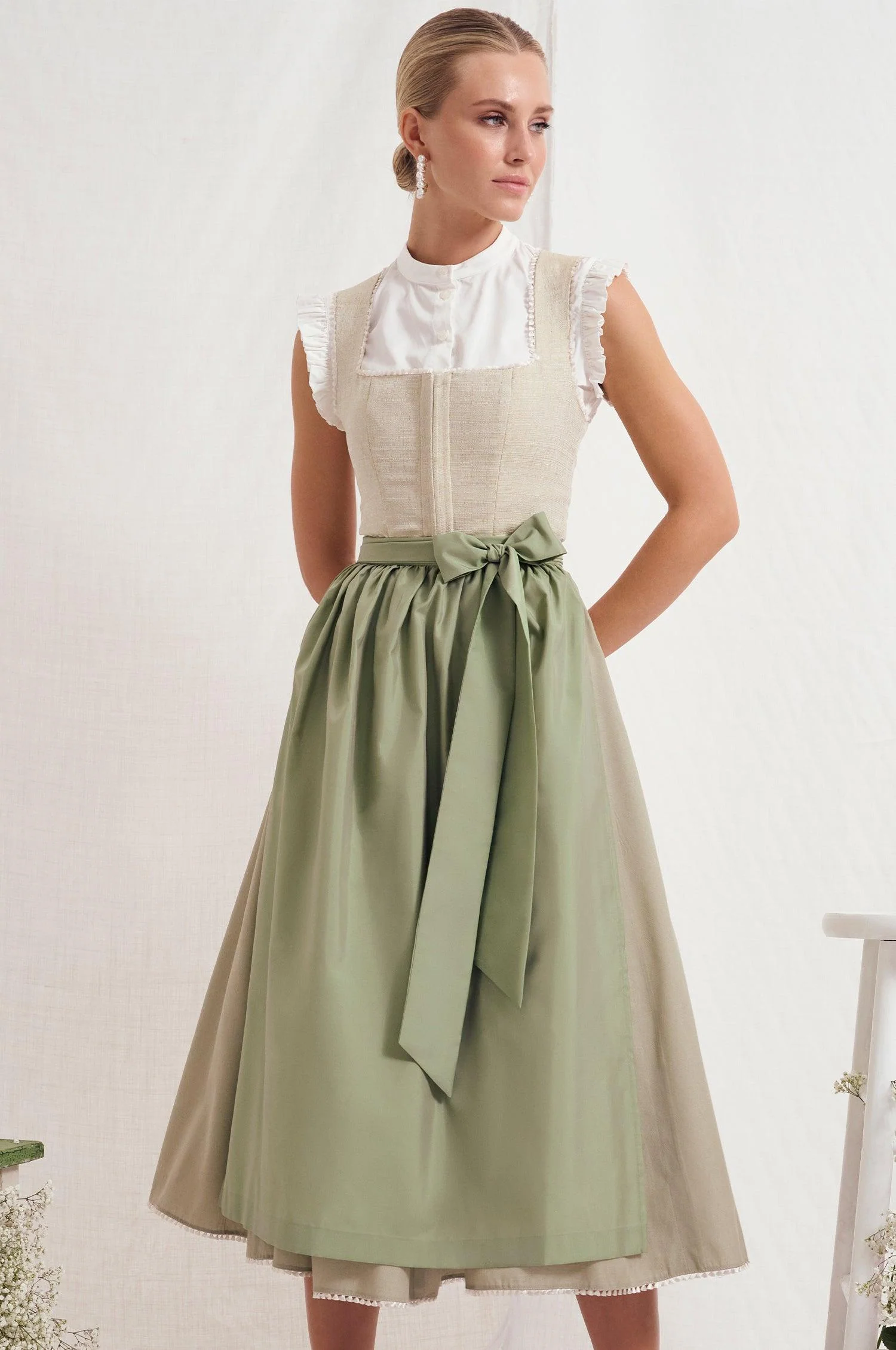 Dirndl Maranello in Salbei - Image 4