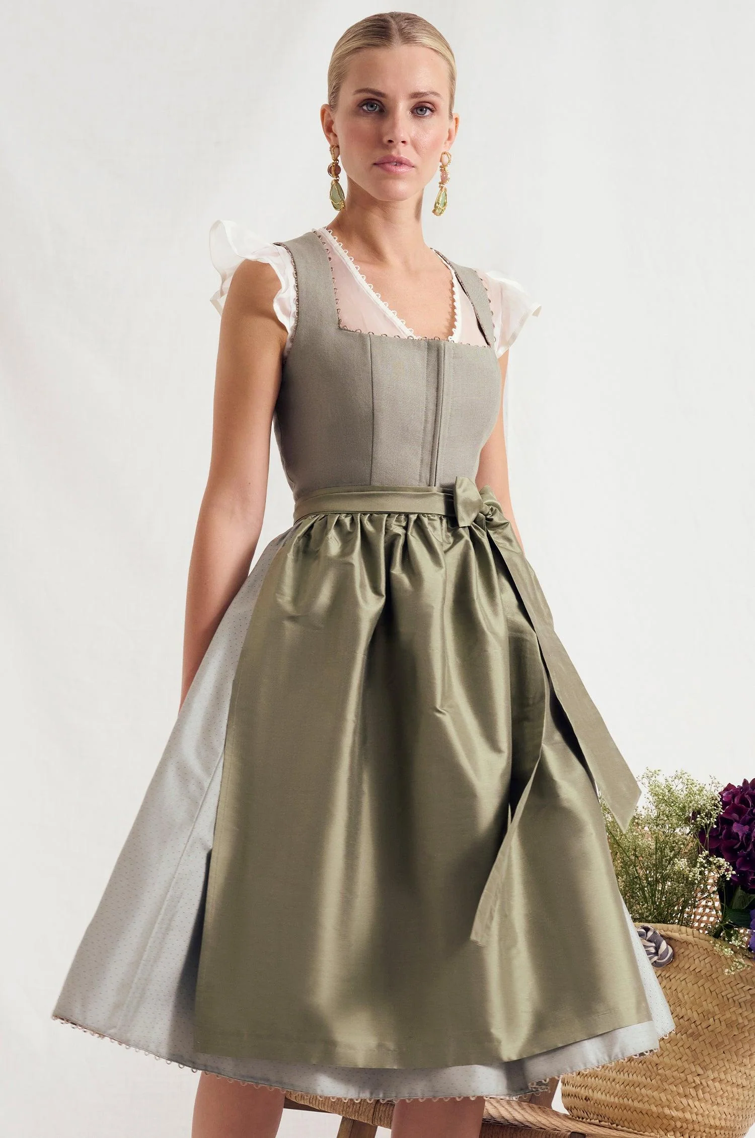 Dirndl München in Salbei - Image 5