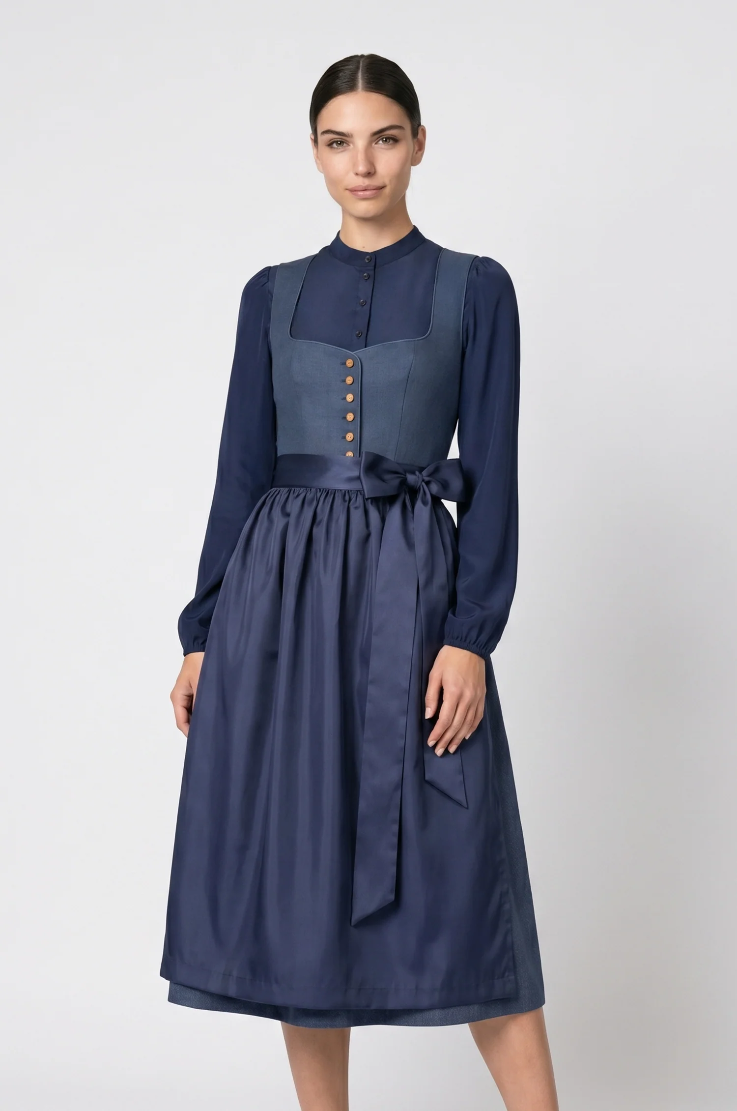 Dirndl Nora in Blau