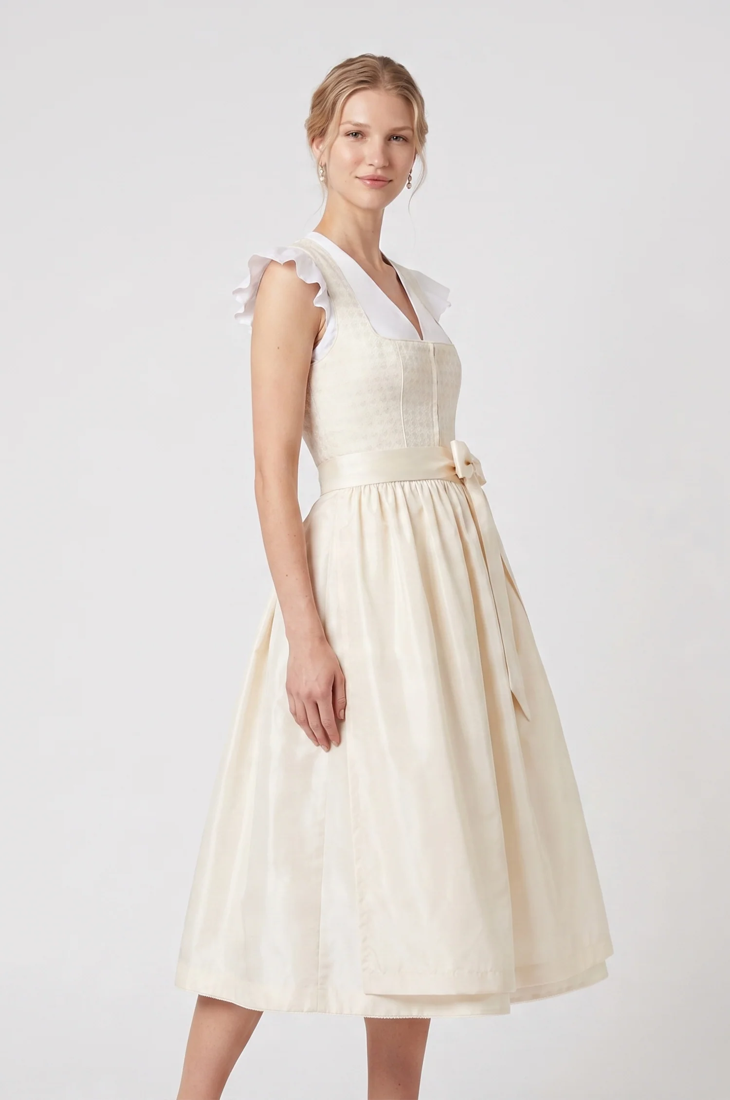 Dirndl Sophia in Ivory - Image 2