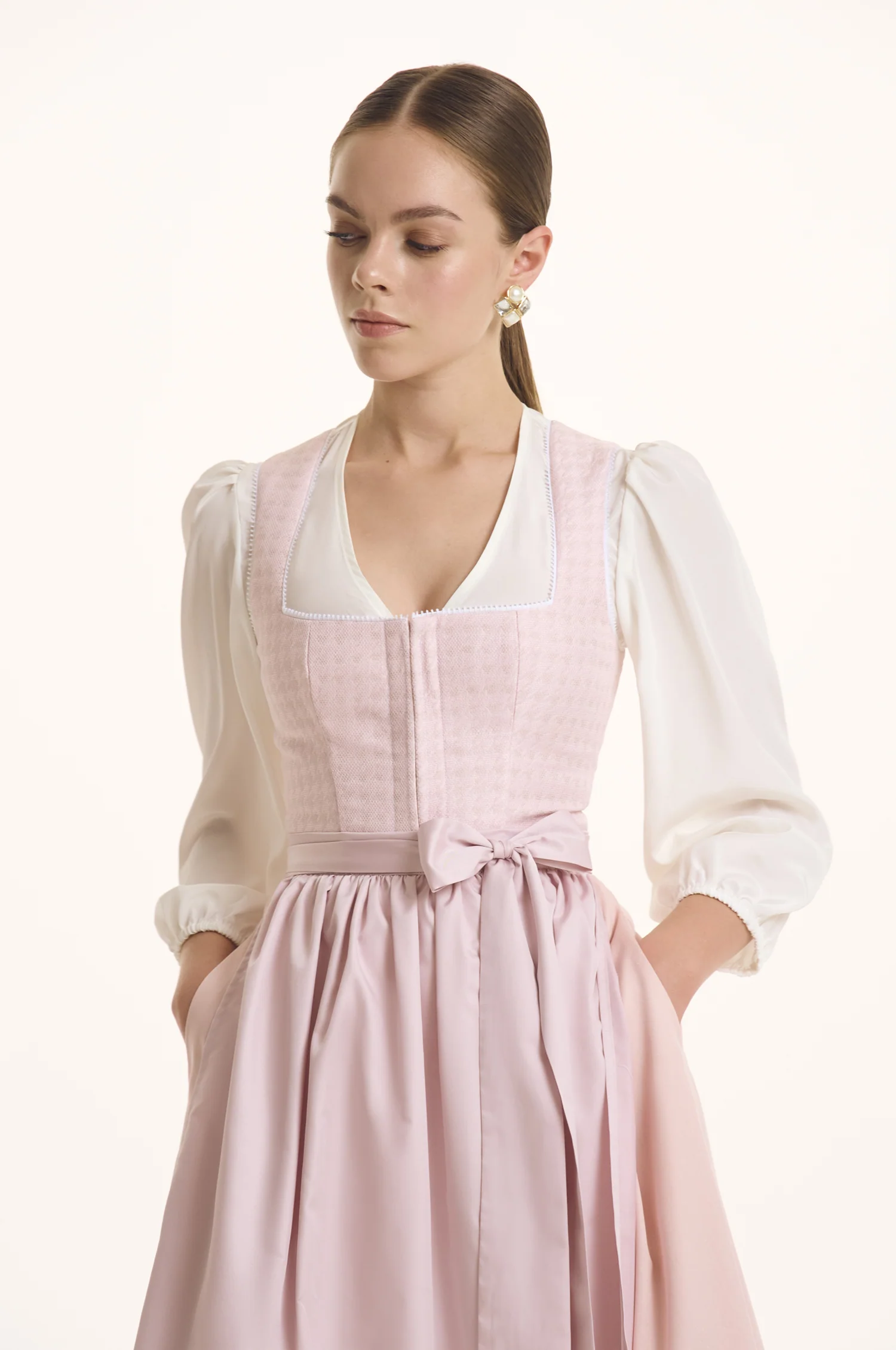 Dirndl Sophia in Rose - Image 6