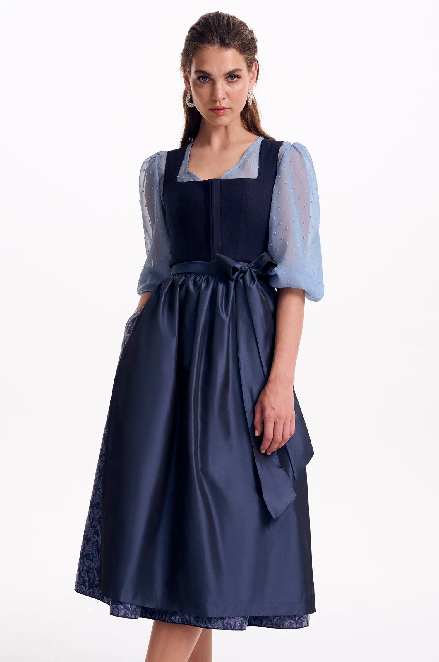 Dirndl Violet in Nachtblau - Image 3