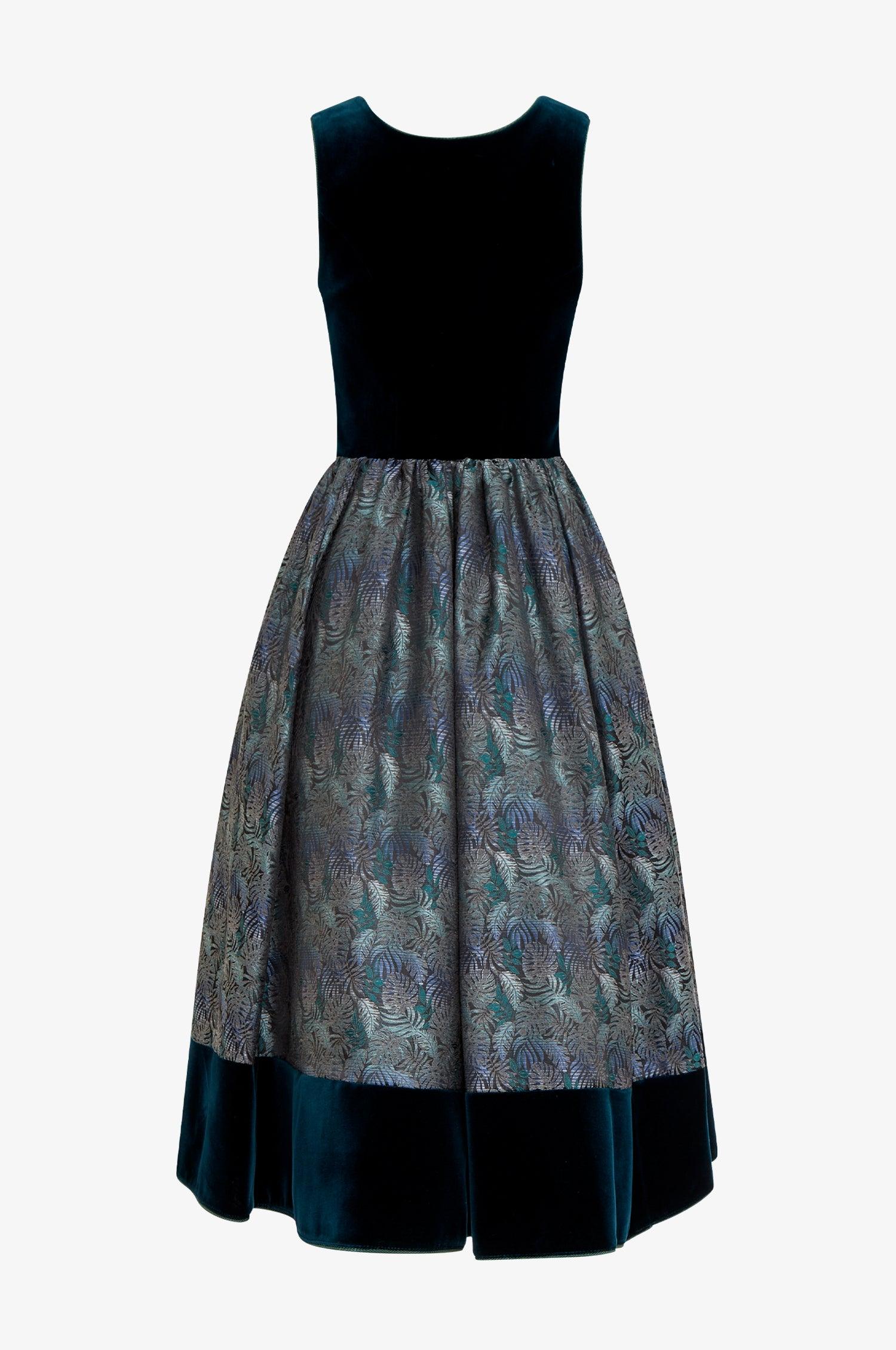 Dirndl Zamora in Petrol - Image 4