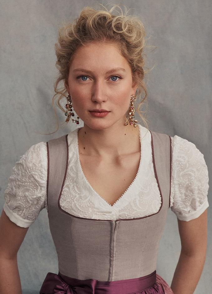 Dirndlbluse Ea in Ivory - Image 3