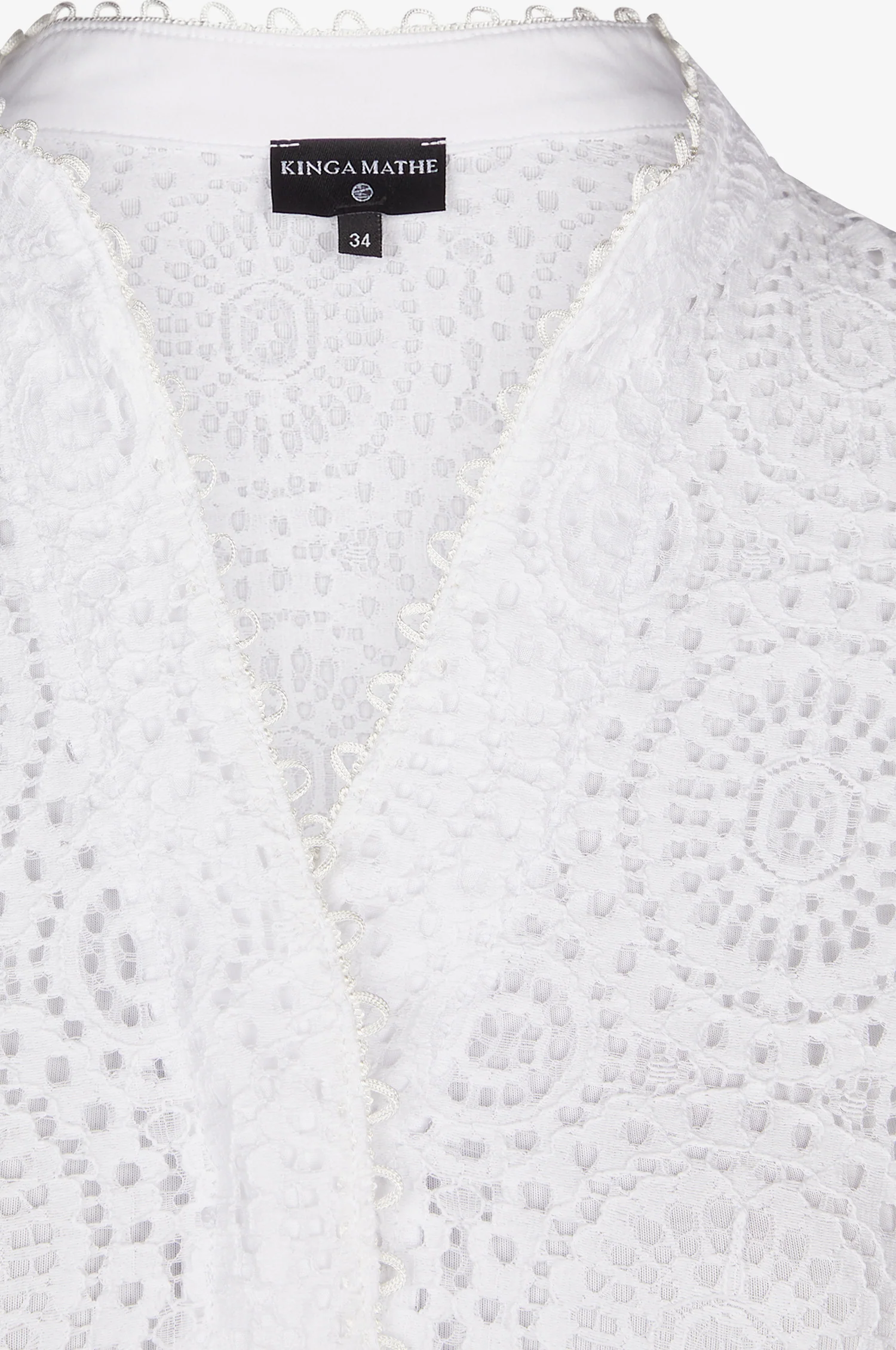 Dirndlbluse Suri mit Halbarm in weiß - Image 3