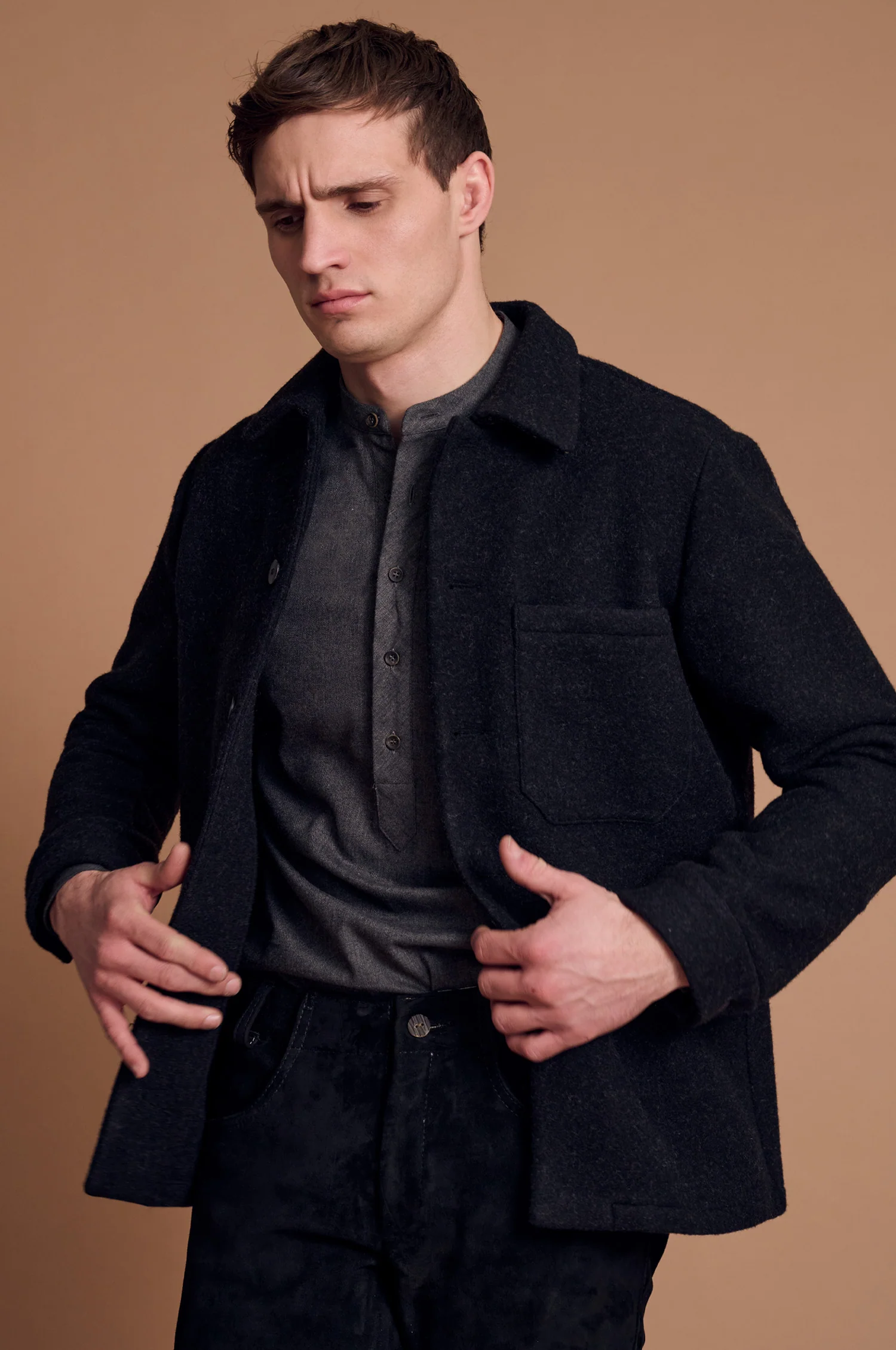 Overjaket Elias in Schwarz - Image 6